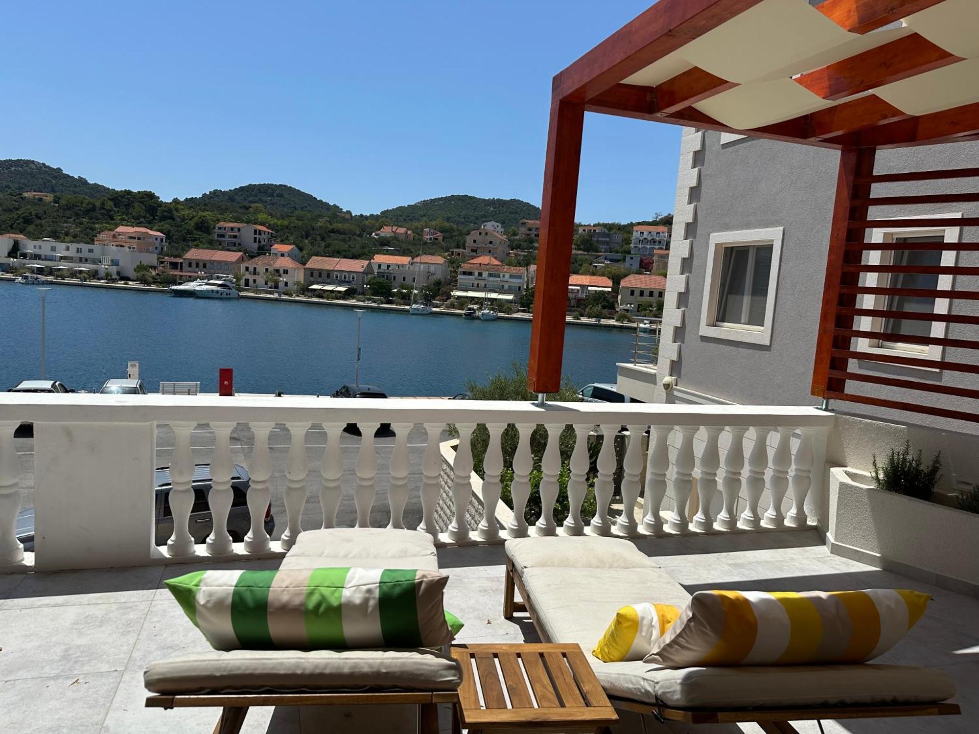 Apartmani Sali Seaview Ngoại thất bức ảnh