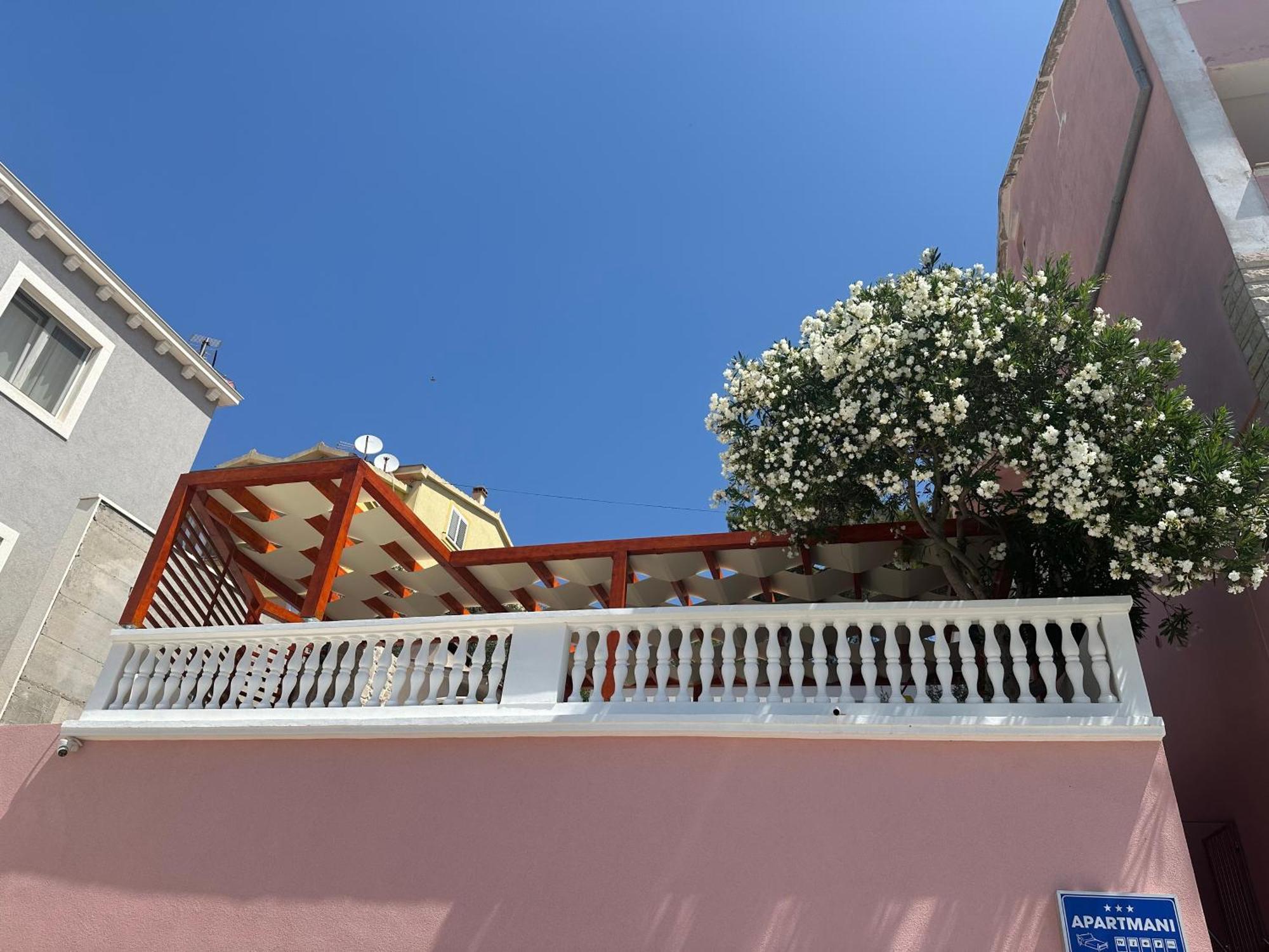 Apartmani Sali Seaview Ngoại thất bức ảnh